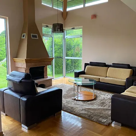 Bugaric House - Kamenica Hotel *